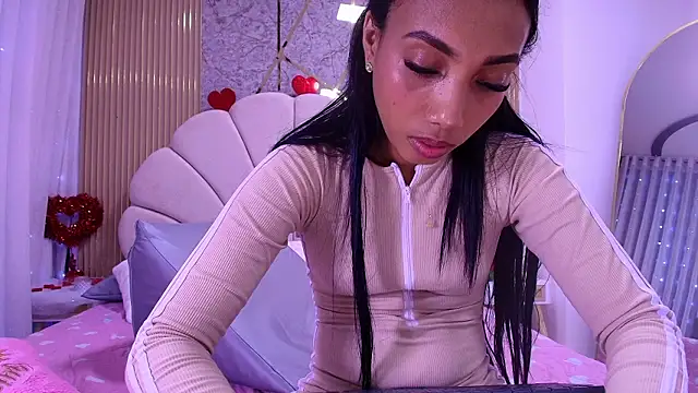 nata luna online show from February 2026 07:12:01 PM