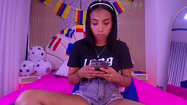 nata luna online show from June 2026 07:19:02 PM