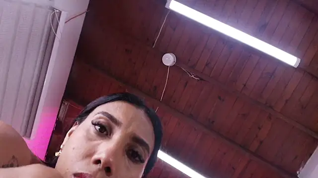 nata luna online show from October 2025 07:13:02 PM