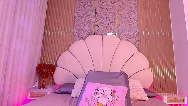 nata luna online show from March 2026 07:29:01 PM