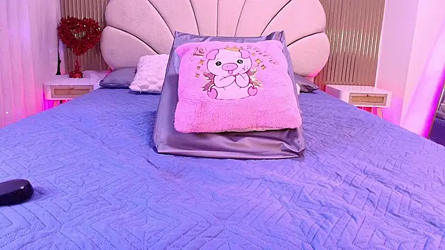 nata luna online show from March 2026 07:16:02 PM