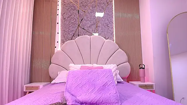 nata luna online show from November 2025 07:19:01 PM