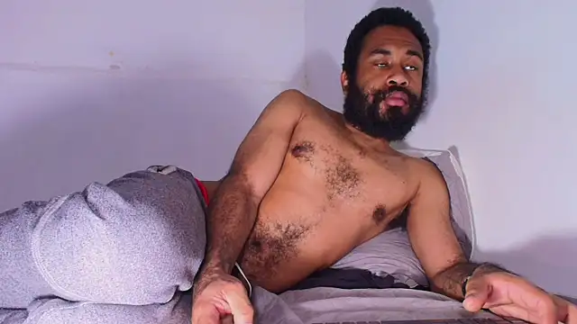 KaelMoreau online show from April 2026 10:00:02 AM