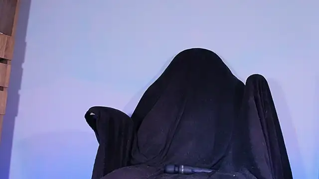 KaelMoreau online show from January 2026 12:08:01 PM