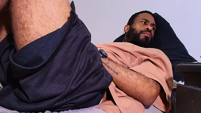 KaelMoreau online show from February 2026 08:27:01 PM