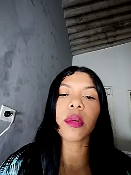 DIORA Latina online show from February 2026 05:47:01 AM