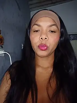 DIORA Latina online show from May 2026 03:25:01 AM