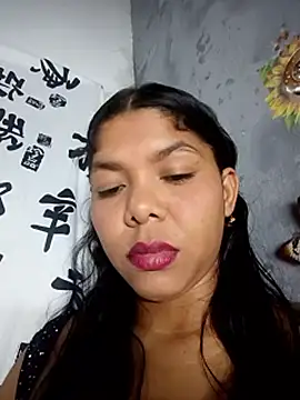 DIORA Latina online show from May 2026 03:56:02 AM