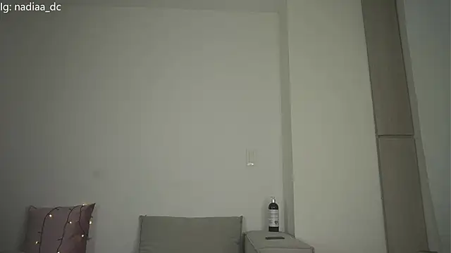 Nadiaa  online show from February 2026 03:37:01 AM