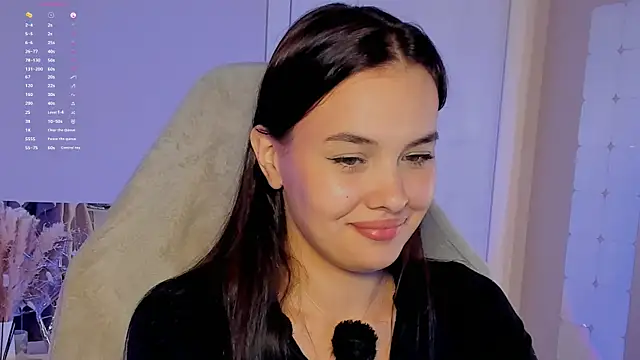 Snapshot of _Sweetie_ chatting on October 2025 04:51:01 PM Sweetie online show from October 2025 04:51:01 PM