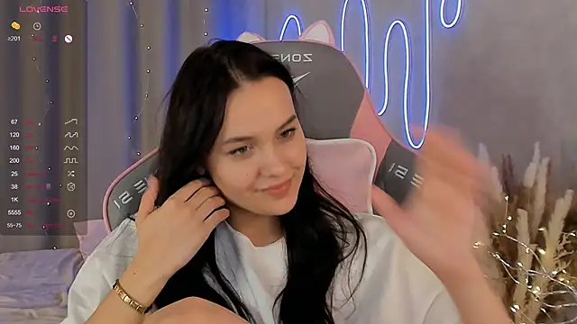 Snapshot of _Sweetie_ chatting on February 2025 01:44:02 PM Sweetie online show from February 2025 01:44:02 PM