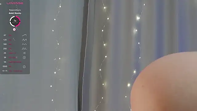 Snapshot of _Sweetie_ chatting on February 2025 01:51:01 PM Sweetie online show from February 2025 01:51:01 PM