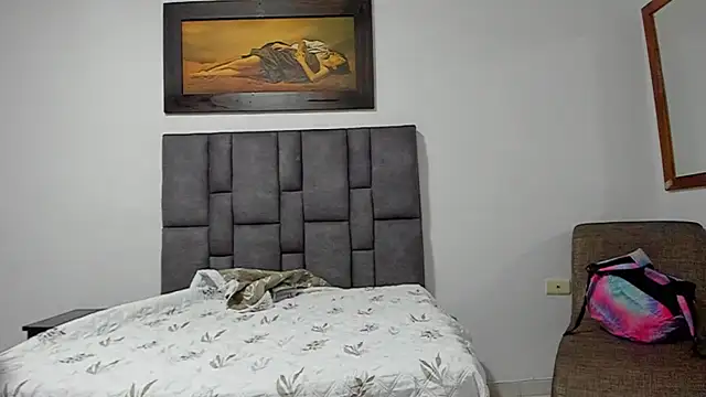 Vahiolet smith online show from January 2026 03:43:01 AM