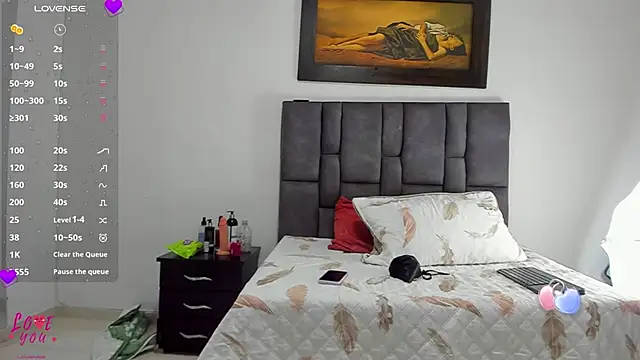 Vahiolet smith online show from February 2026 03:06:01 AM