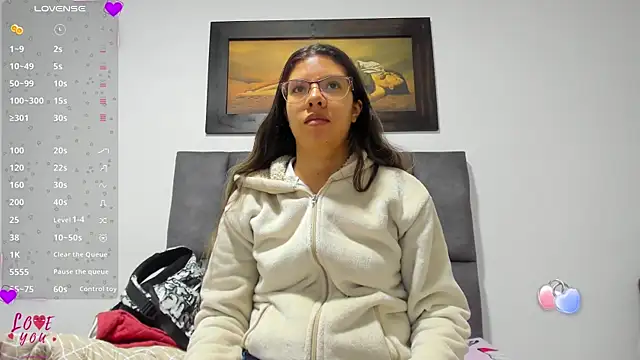 Vahiolet smith online show from April 2026 03:25:02 AM