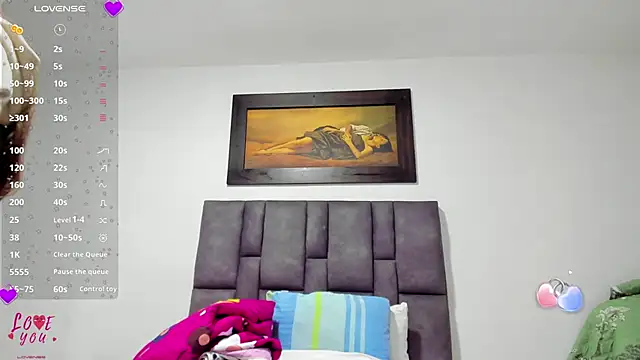 Vahiolet smith online show from April 2026 03:02:02 AM