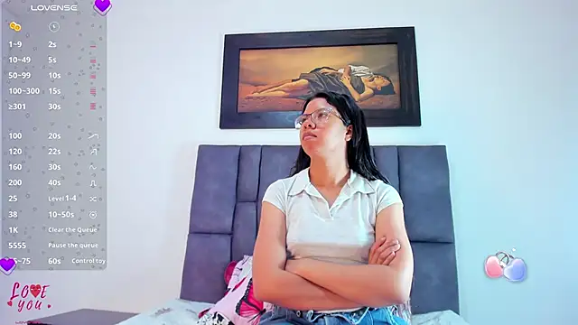 Vahiolet smith online show from April 2026 02:40:02 AM