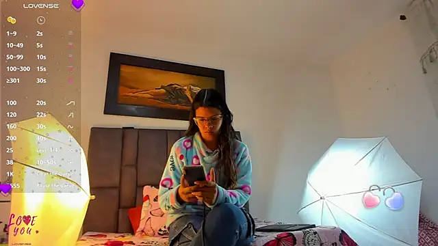 Vahiolet smith online show from February 2026 03:05:01 AM