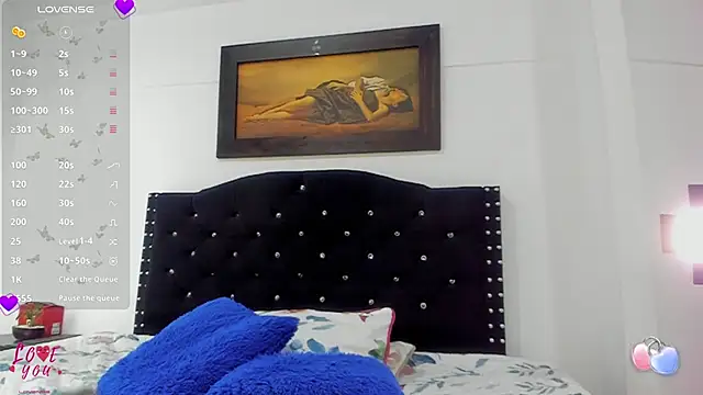 Vahiolet smith online show from December 2025 03:18:02 AM