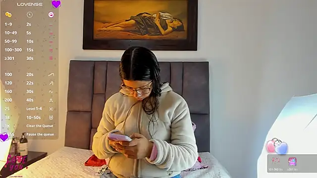 Vahiolet smith online show from February 2026 03:26:02 AM