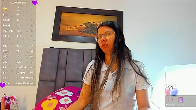 Vahiolet smith online show from February 2026 03:06:01 AM