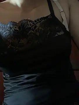 Snapshot of Asianmombigasss chatting on October 2025 03:07:02 AM Asianmombigasss online show from October 2025 03:07:02 AM