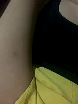 Snapshot of Asianmombigasss chatting on October 2025 03:01:02 PM Asianmombigasss online show from October 2025 03:01:02 PM