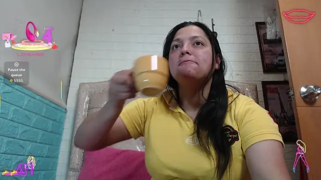 KataleyaStiward online show from September 2025 12:55:01 PM