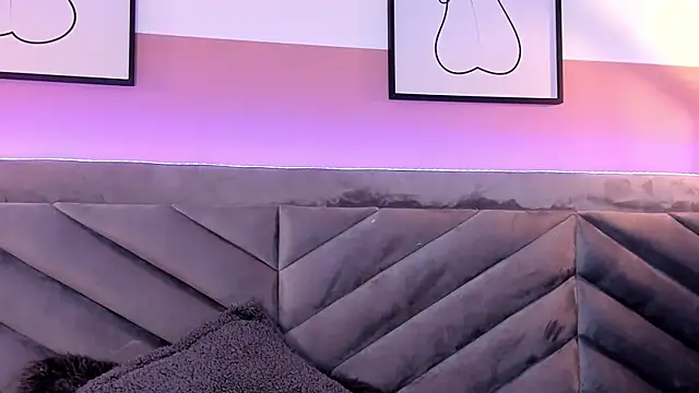 Ary thompson   online show from January 2025 11:13:02 PM