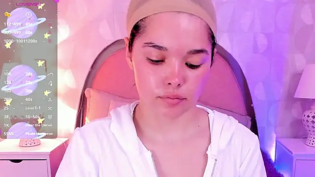 Snapshot of angeline_teen chatting on June 2026 12:17:02 PM angeline teen online show from June 2026 12:17:02 PM