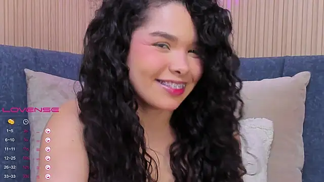Snapshot of angeline_teen chatting on March 2025 03:09:02 PM angeline teen online show from March 2025 03:09:02 PM
