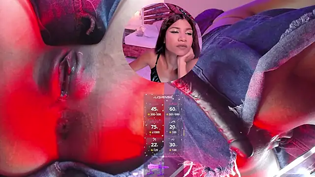 SofiRey  online show from October 2025 01:34:02 PM