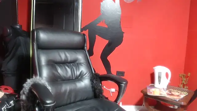 KLOE PIELL online show from December 2025 08:09:02 PM