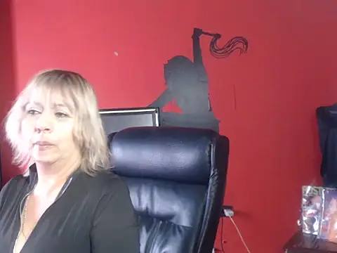 KLOE PIELL online show from March 2026 09:37:01 PM