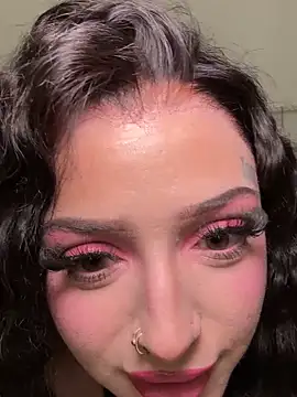 Snapshot of exoticmisfitt chatting on February 2026 04:23:01 AM exoticmisfitt online show from February 2026 04:23:01 AM