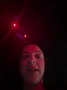 Snapshot of exoticmisfitt chatting on April 2026 10:26:02 PM exoticmisfitt online show from April 2026 10:26:02 PM