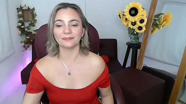 Snapshot of Ghada_milf chatting on July 2026 10:10:01 PM Ghada milf online show from July 2026 10:10:01 PM