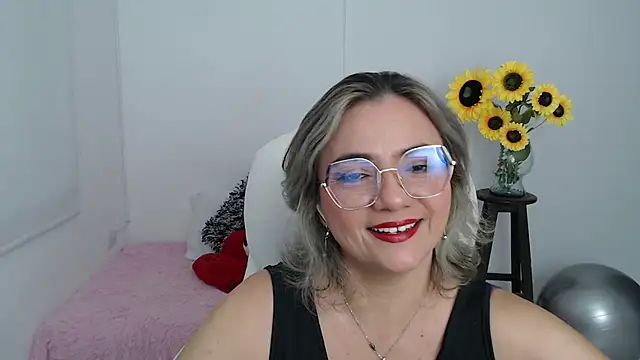 Ghada milf online show from September 2025 10:17:02 PM