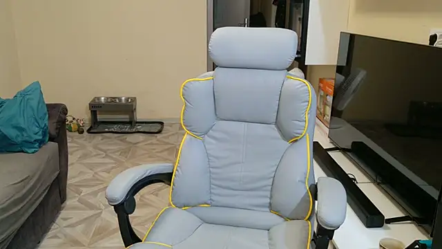 Alusca online show from June 2026 08:06:01 PM