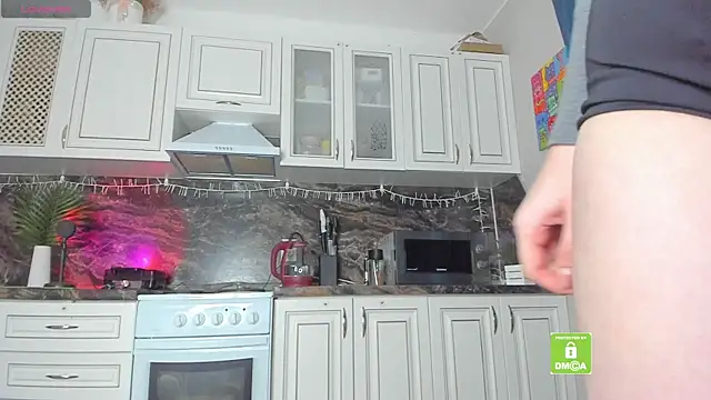 Snapshot of art_Jane chatting on February 2025 11:08:02 PM art Jane online show from February 2025 11:08:02 PM