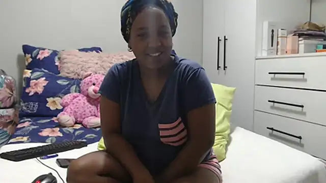 Snapshot of Amberbela chatting on June 2026 07:07:02 PM Amberbela online show from June 2026 07:07:02 PM
