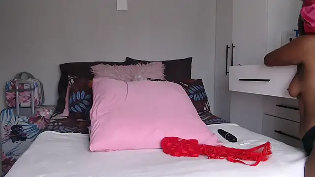 Amberbela online show from March 2026 01:47:01 PM