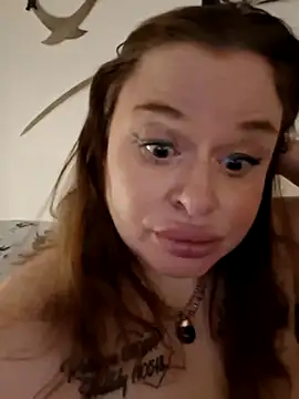 Snapshot of JohannasMishael chatting on April 2026 02:35:01 AM JohannasMishael online show from April 2026 02:35:01 AM