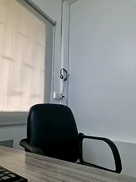 doctora-danna online show from October 2025 02:38:01 PM