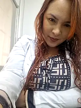 doctora-danna online show from October 2025 01:34:02 PM