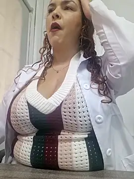 doctora-danna online show from September 2025 01:27:01 PM