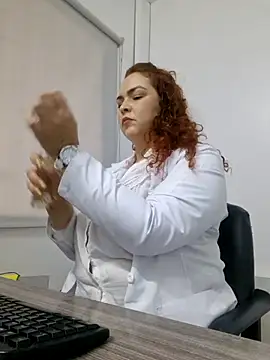 doctora-danna online show from October 2025 12:36:01 PM