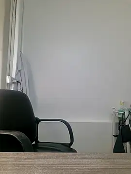 doctora-danna online show from October 2025 01:45:01 PM