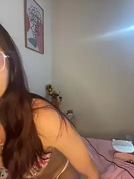 Snapshot of HallieLemon1 chatting on March 2025 04:35:01 AM HallieLemon1 online show from March 2025 04:35:01 AM