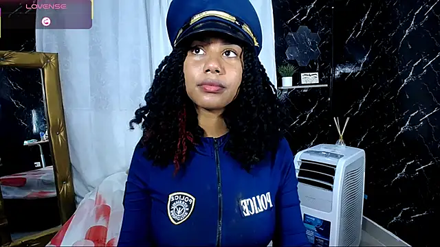 Hillary queen online show from November 2025 12:54:02 PM